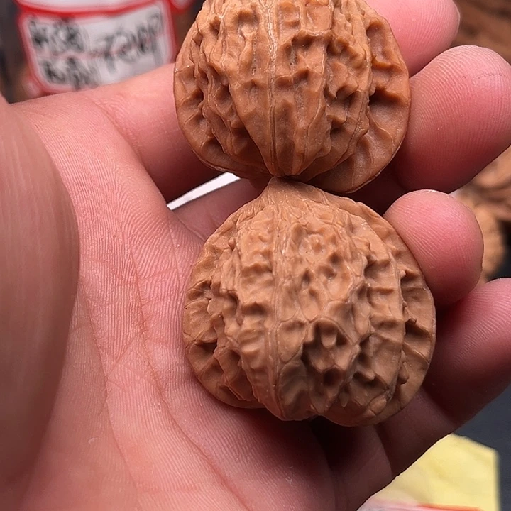 文玩核桃把件灯笼
