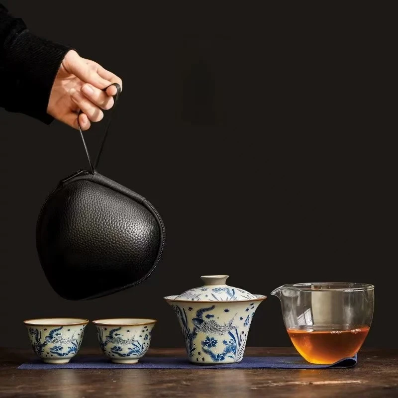 KK0599-汝窑鱼藻纹二才盖碗旅行套