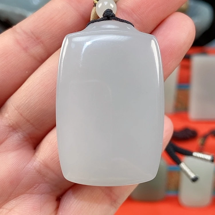 【闪购商品】颈饰未镶嵌和田玉