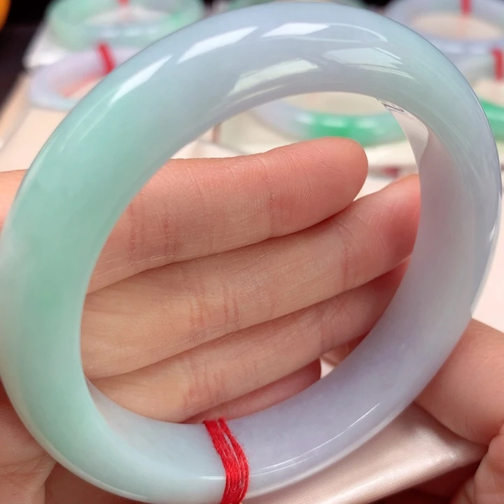 翡翠手镯未镶嵌冰胶渐变色29号