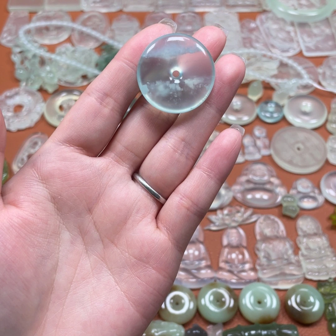 偷***虎蛇纹石玉未镶嵌颈饰