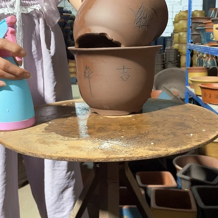 21–21平角金钟花盆花盆