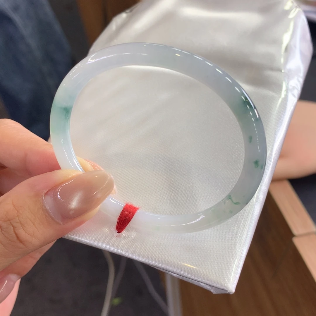 翡翠未镶嵌手镯天然Ａ货翡翠54贵妃