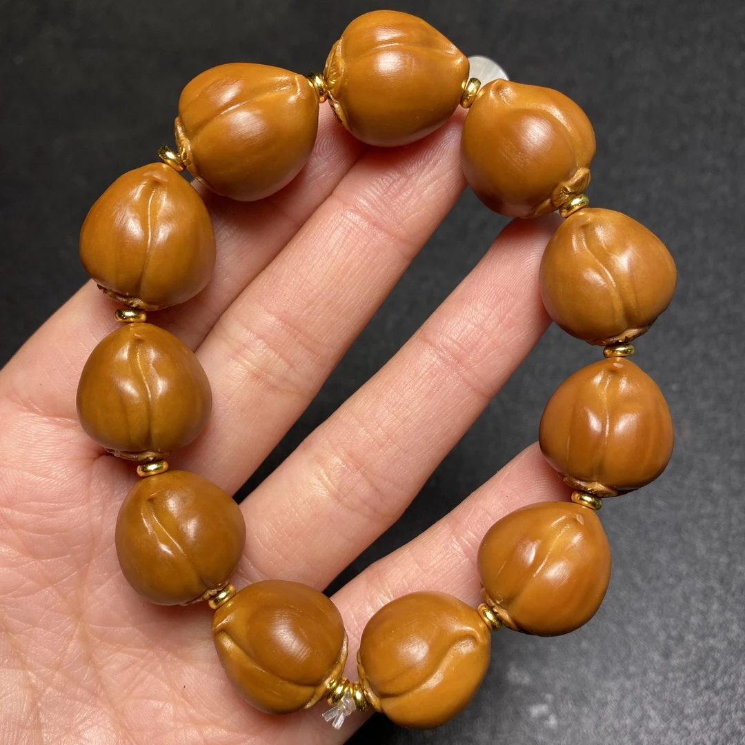 寿桃橄榄核雕手工精品手串文玩