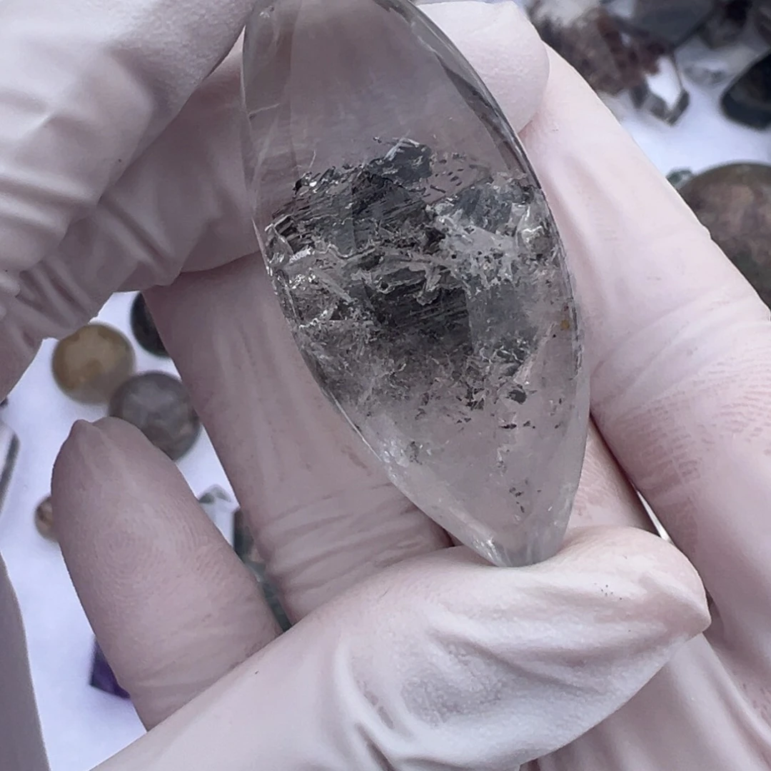 水晶水晶柱子打孔定制不退换未镶嵌婵*?