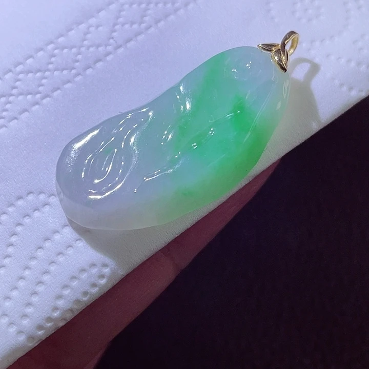 颈饰18K金镶嵌翡翠翡翠