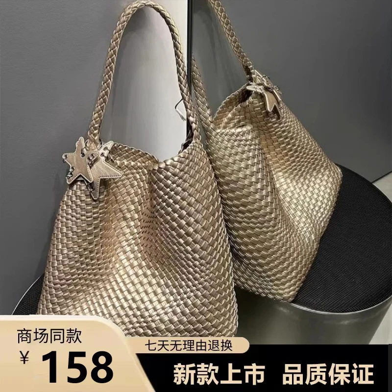 高级感香槟金色托特包女新款菜篮子编织包小众手提单肩水桶包网红