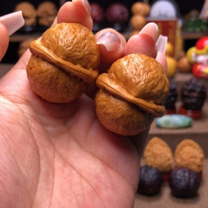 橄榄核吊坠17粗筋大屁桃35