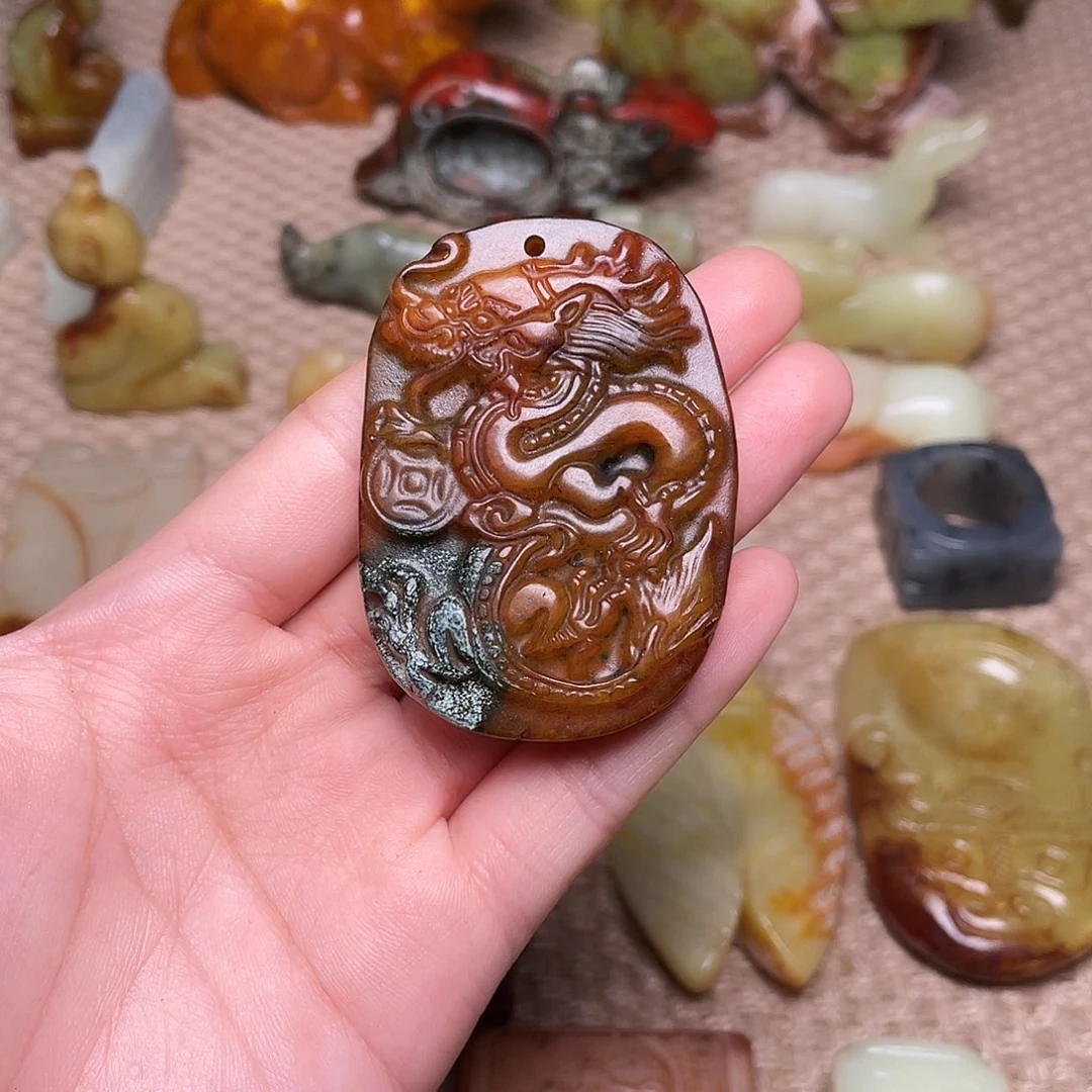 蛇纹石玉未镶嵌如图