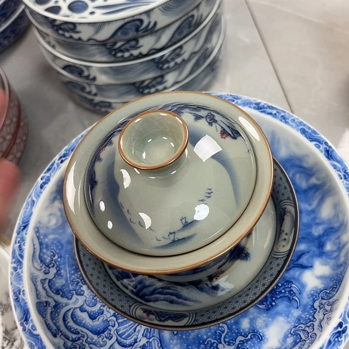 瓷片陶泥山水三才马蹄盖碗