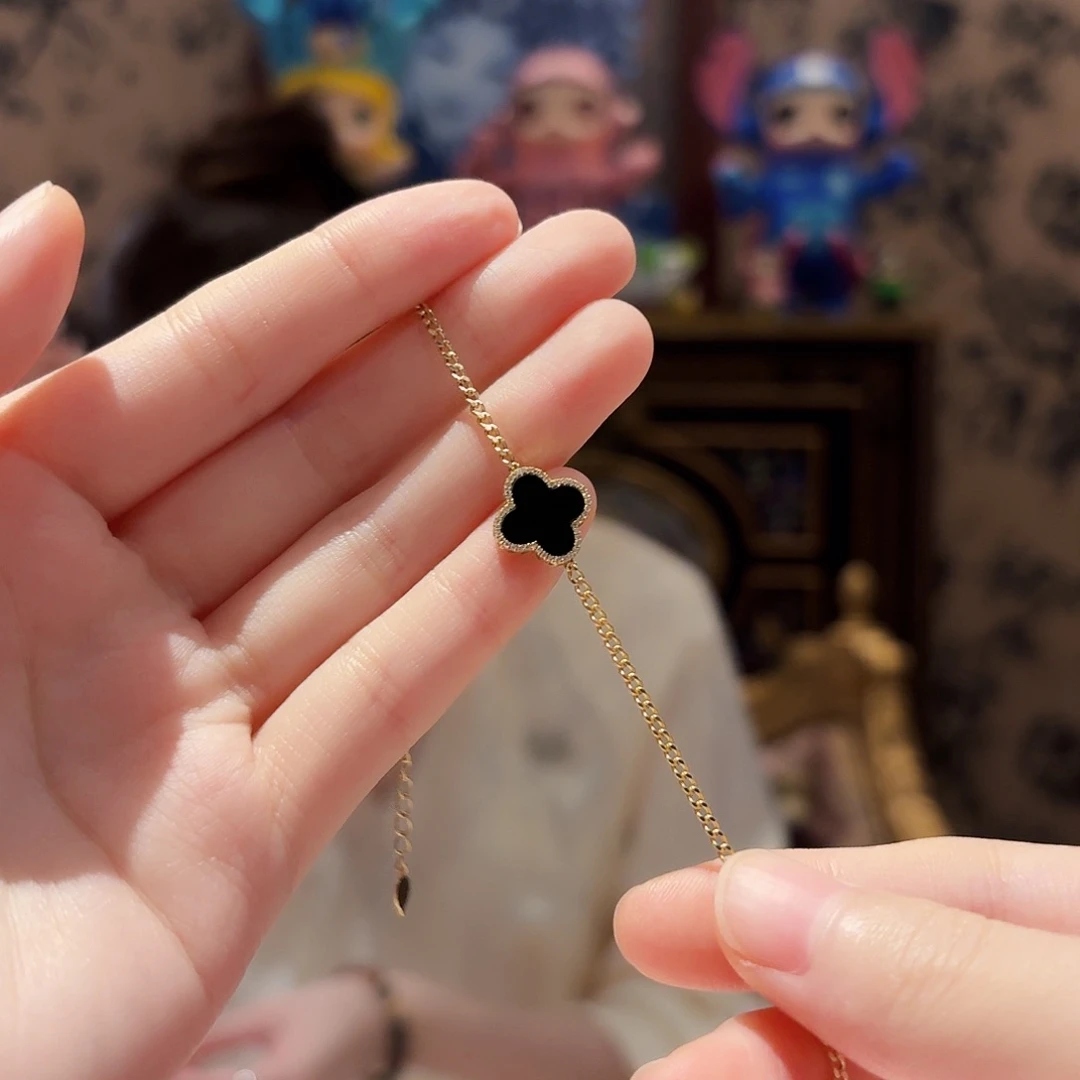 18K金镶嵌手链翡翠娟****7手链