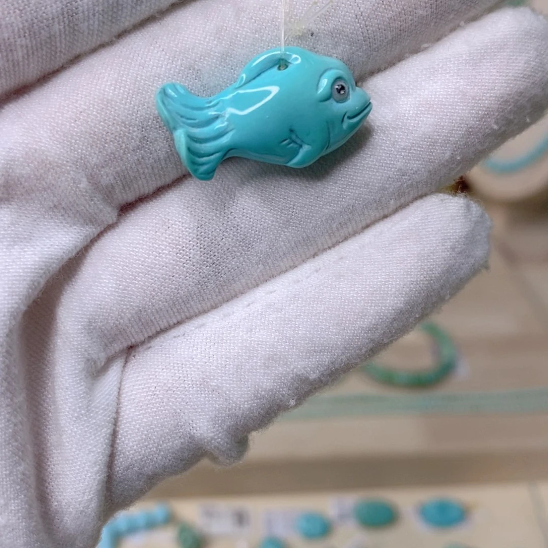 绿松石吊坠未镶嵌