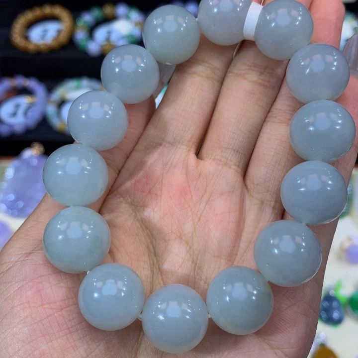 翡翠挂件未镶嵌翡翠15