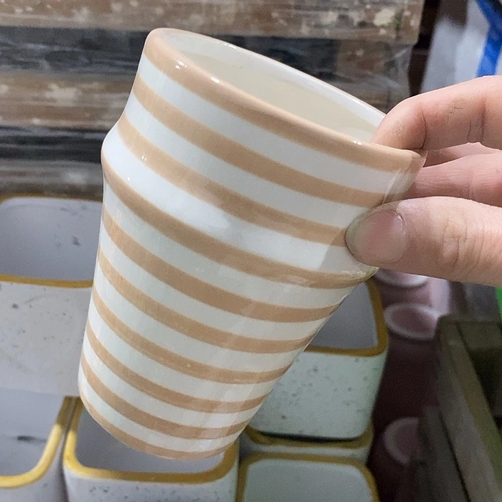 摆件陶陶盆有孔 瑕疵介意勿拍