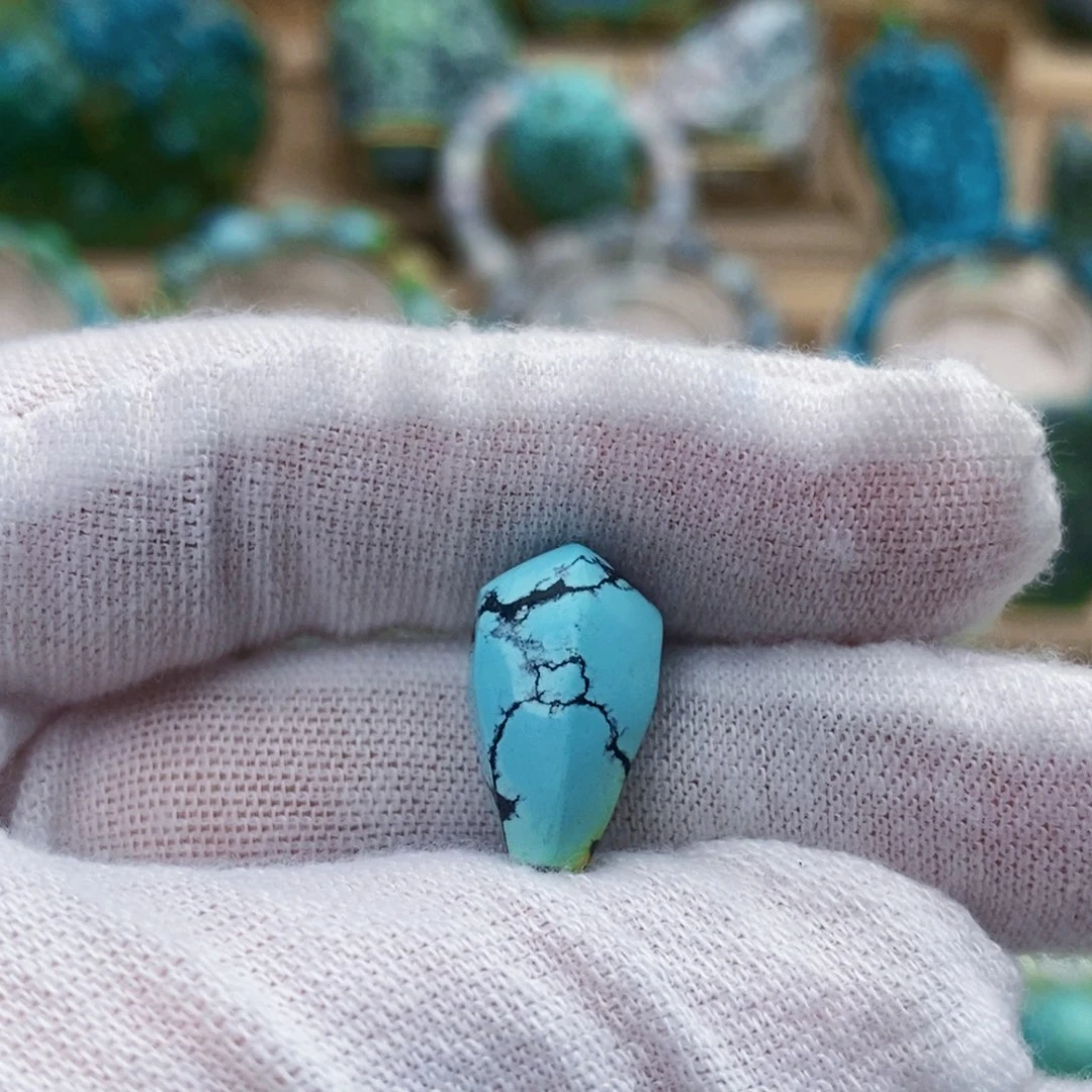 定制绿松石未镶嵌三通