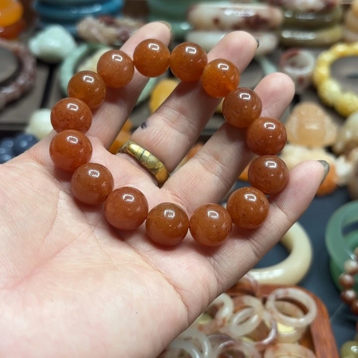 石英岩玉合金颈饰