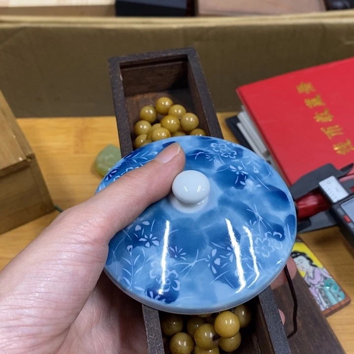 瓷中古工艺品一件