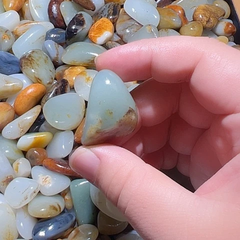 和田玉（糖玉）未镶嵌颈饰17.7克