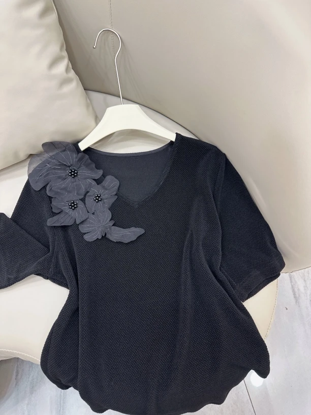 「艾尚精选」弹性花朵黑衫