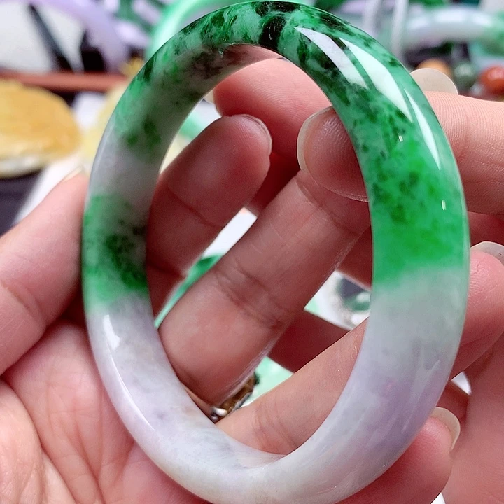 翡翠未镶嵌手镯翡翠