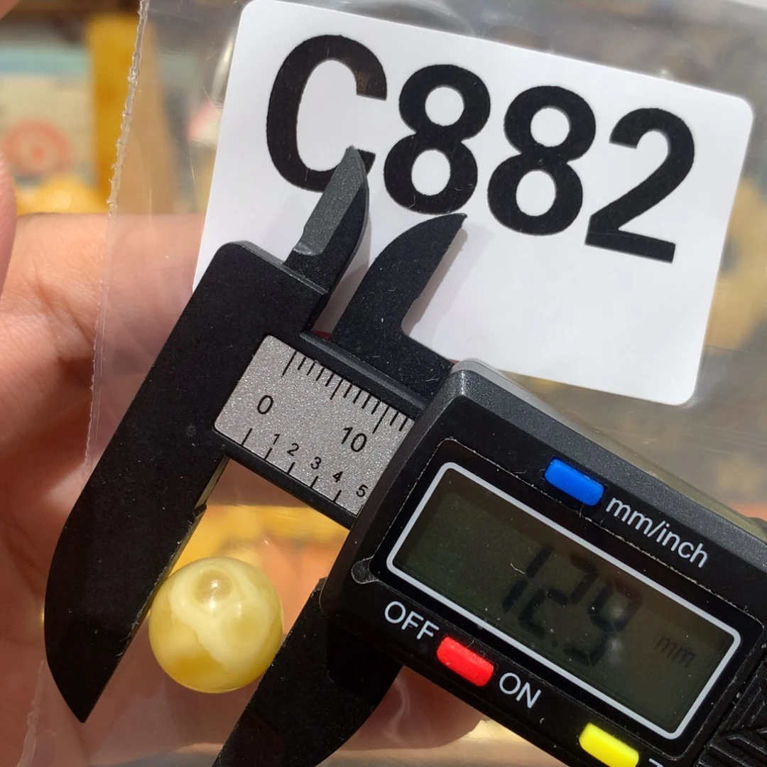 未镶嵌琥珀珠宝奇石