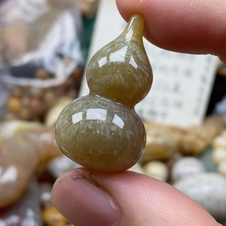 硅化珊瑚（珊瑚玉）未镶嵌颈饰
