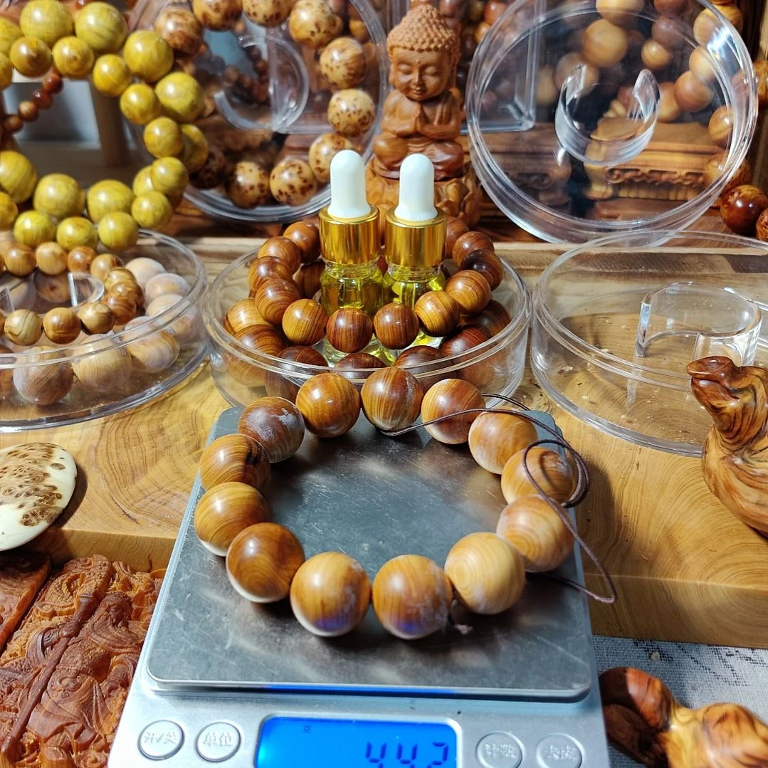 腊****寒太行崖柏手工艺品