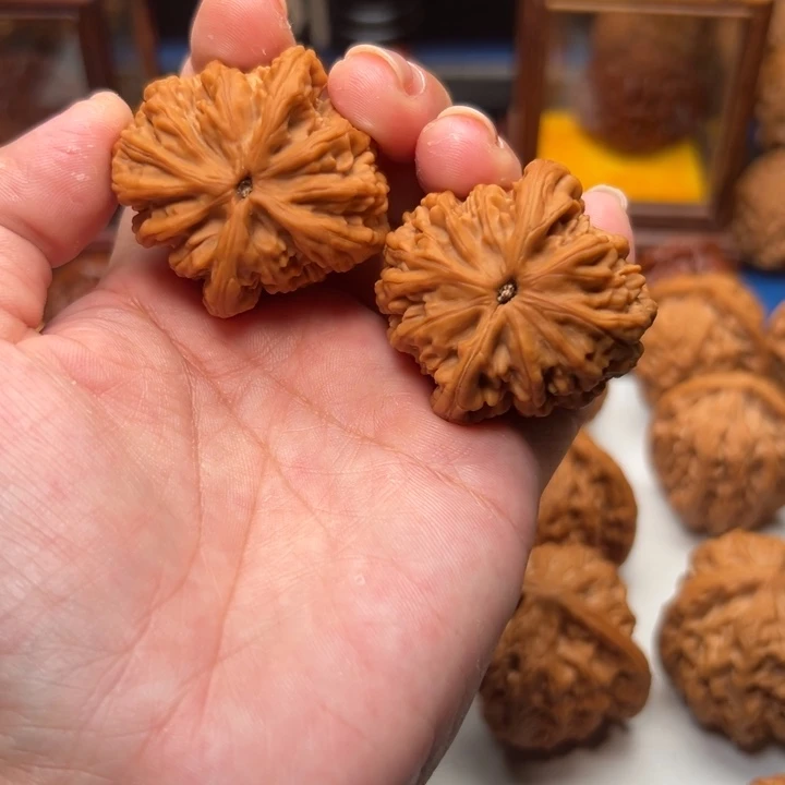 桃核吊坠白**雾好好好好好好好