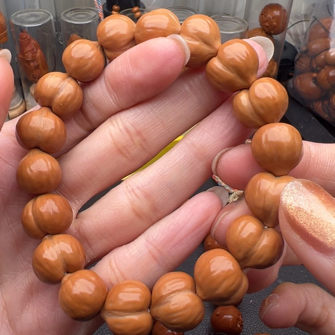 吊坠橄榄核猴头手串1.4