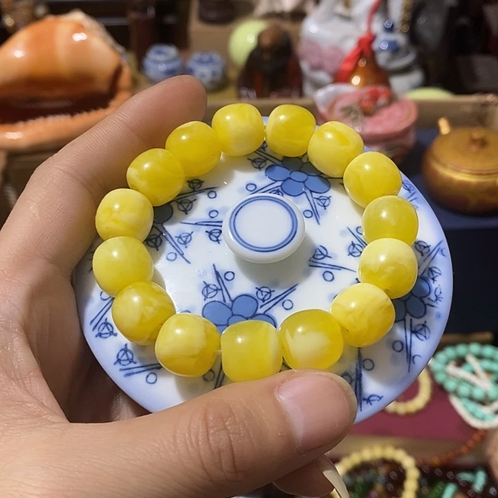 瓷器工艺精湛精细