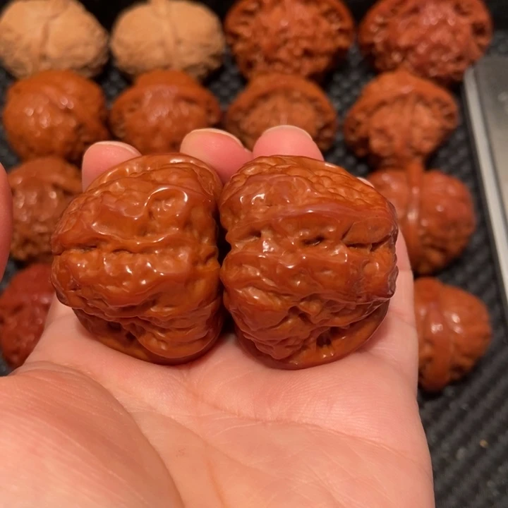 劉***叭文玩核桃把件39.2尺寸蛤蟆头1103