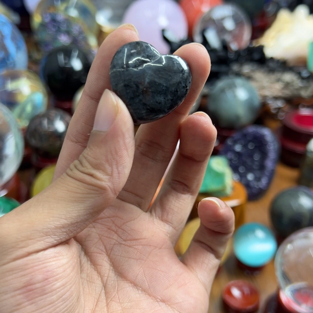 巧***屁石材黄色球底座好几个