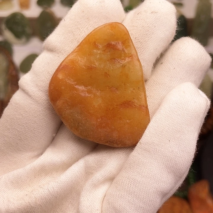 岫岩河磨玉（透闪石质玉）颈饰未镶嵌