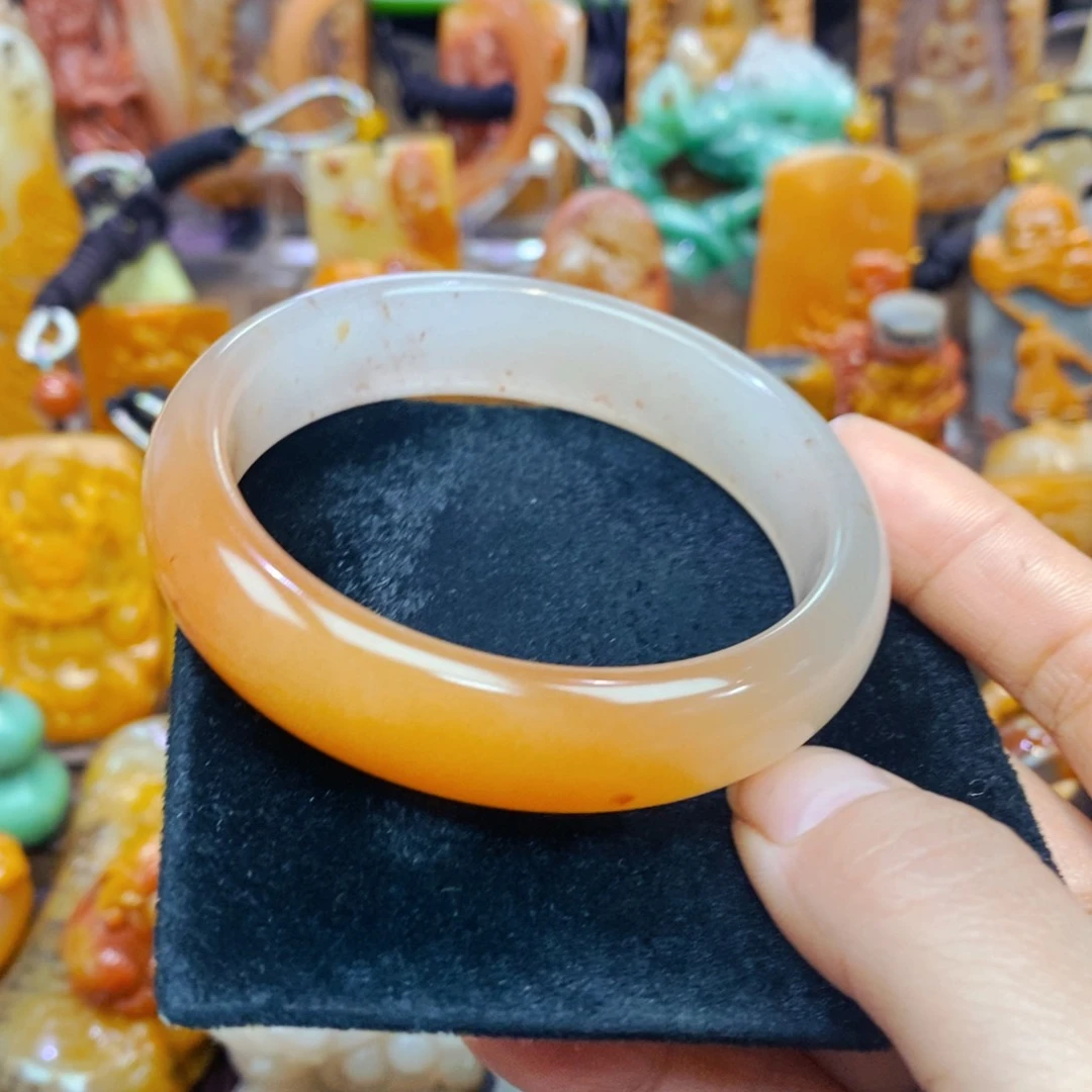 未镶嵌石英质玉（黄龙玉）吊坠(不含链)