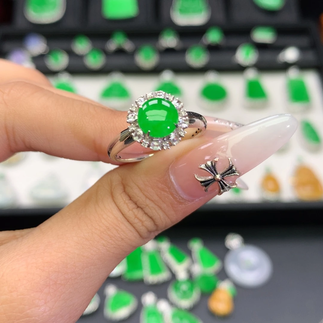 糖****翡翠18K金镶嵌戒指