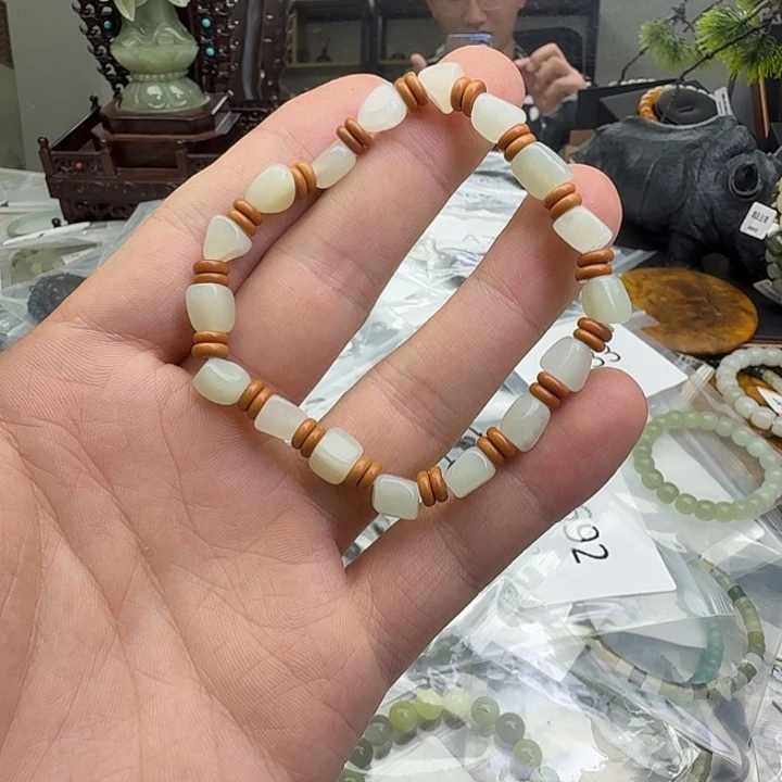 未镶嵌手串和田玉