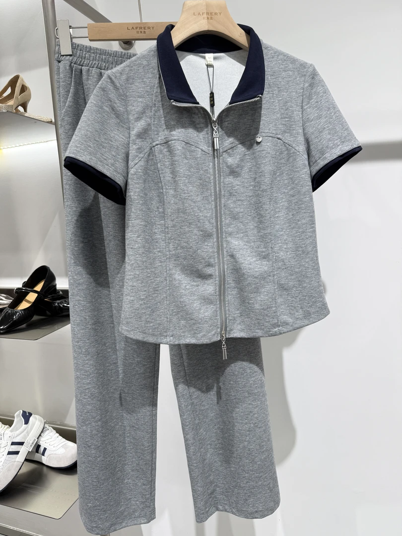 【方圆服饰】气质灰色运动休闲运动套装撞色休闲夏装