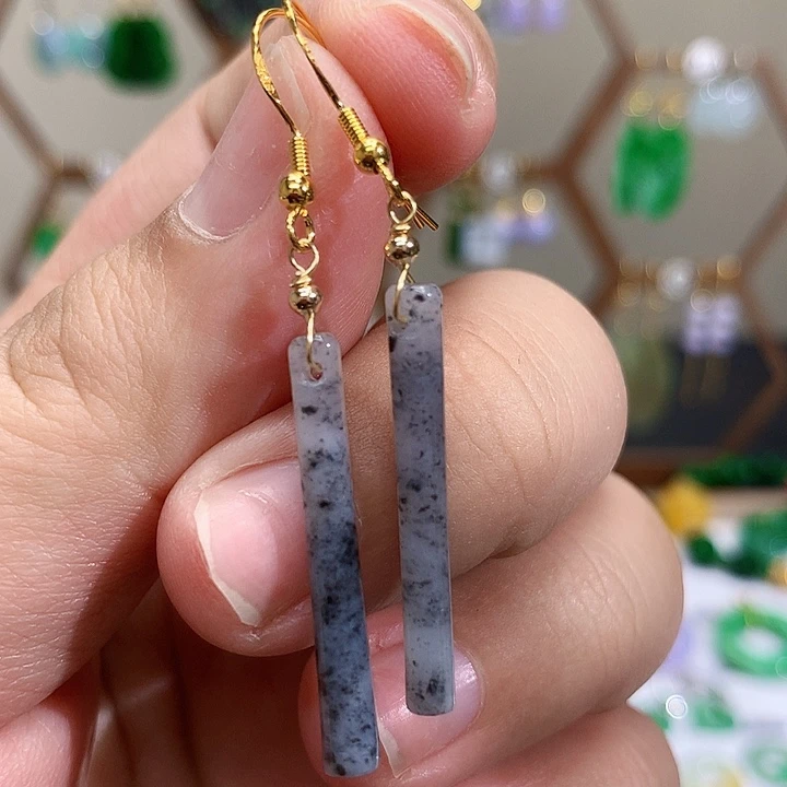 未镶嵌翡翠耳饰天然翡翠耳饰