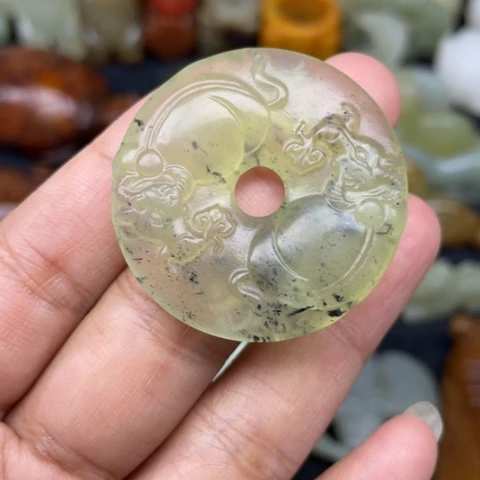 蛇纹石玉未镶嵌颈饰87