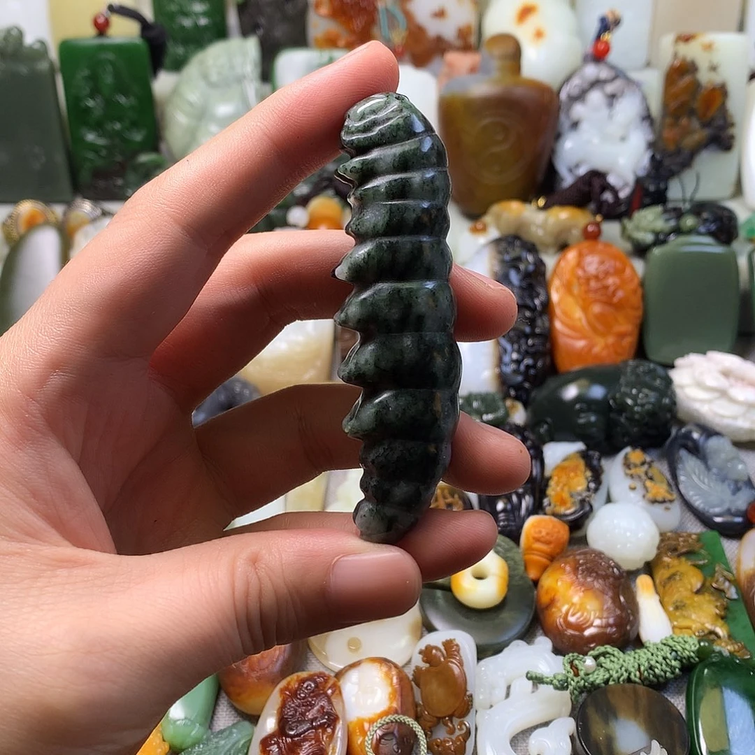 未镶嵌和田玉摆件
