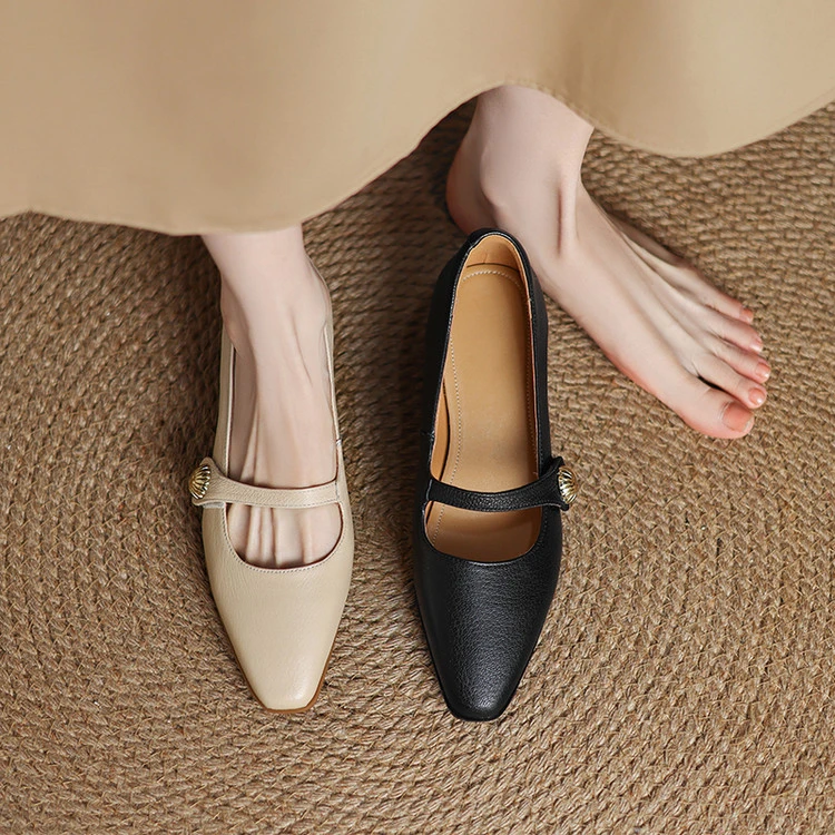 羊皮 跟3cm巨好穿法式复古浅口一字扣带单鞋低跟粗跟方头小皮鞋