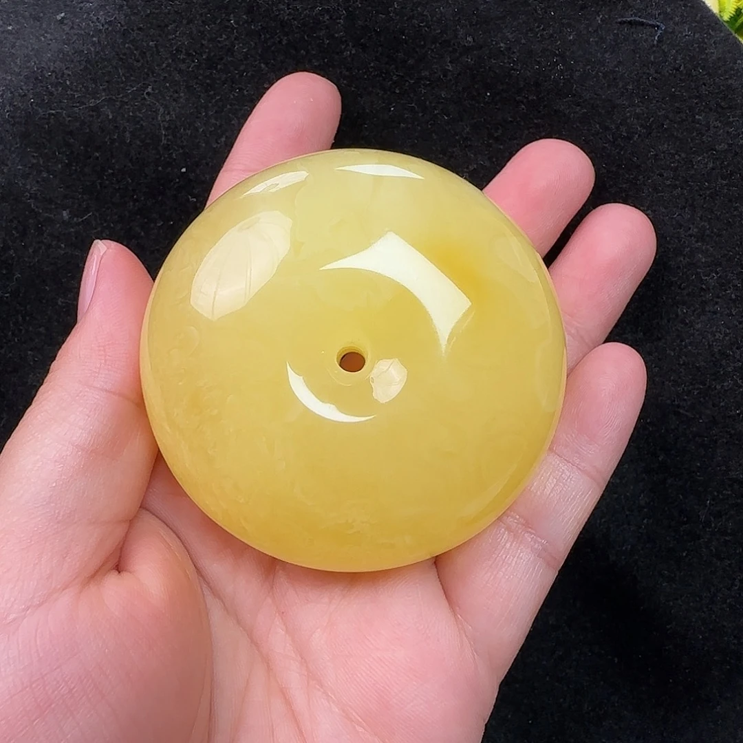 蜜蜡未镶嵌珠宝奇石