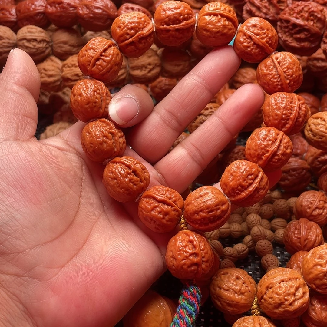 ****杜文玩核桃手串富甲天下