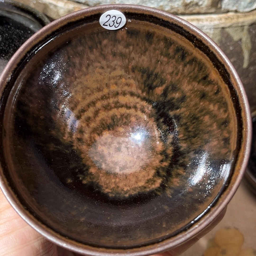 茶盏义兴龙窑坚持真柴烧