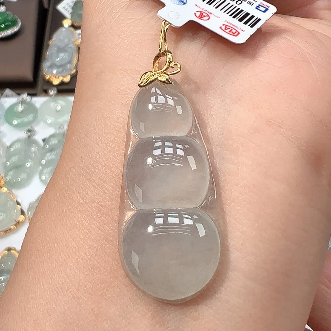 翡翠18K金镶嵌吊坠(不含链)福豆