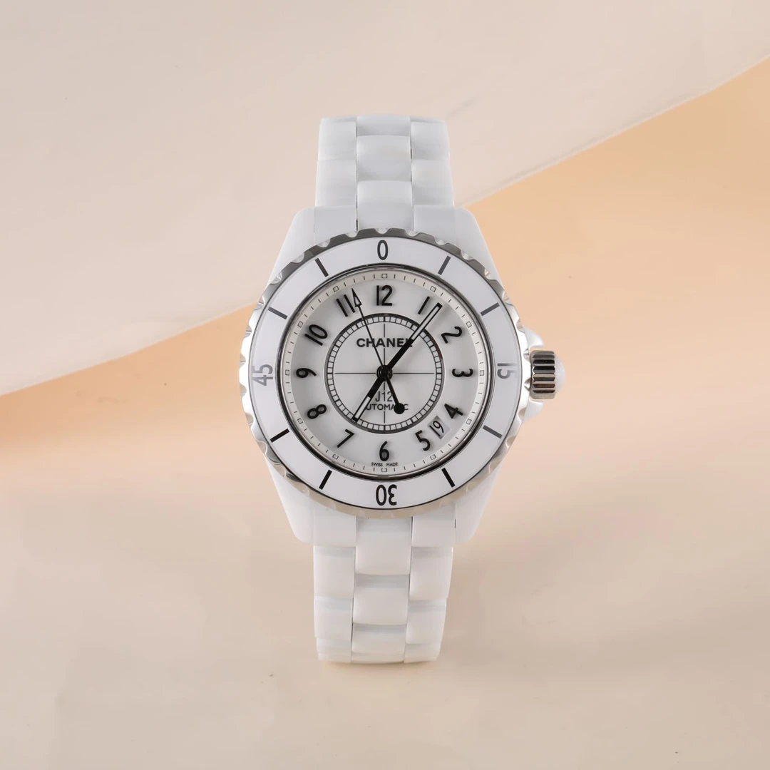 99新 Chanel/香奈儿 小花攀攀香奈儿J12系列H0970(H0970)手表38mm