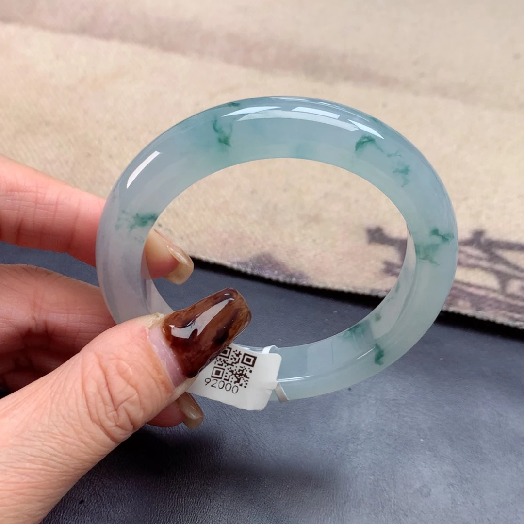 未镶嵌手镯翡翠缅甸翡翠手镯