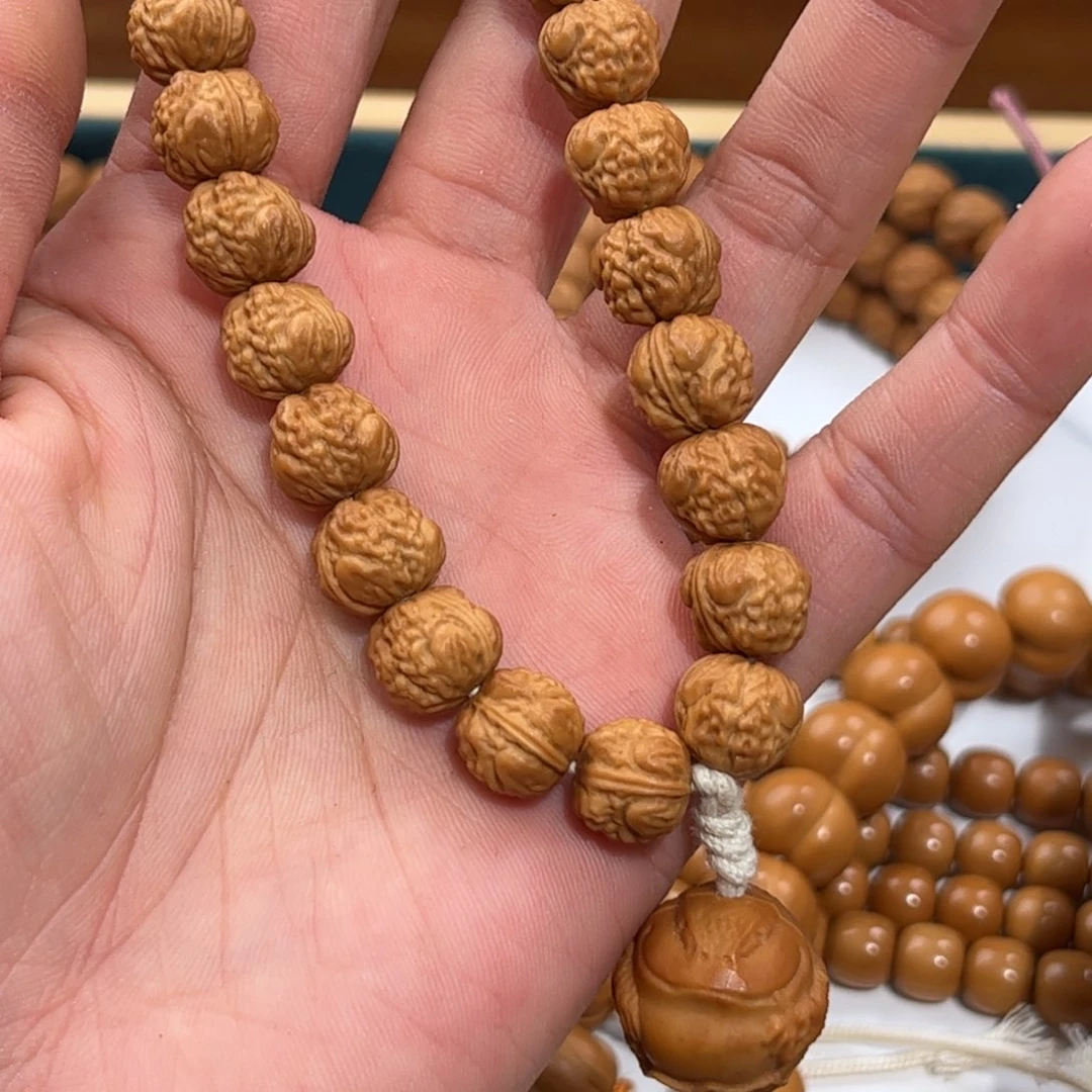 骏****吊坠猴头核桃10+蛤蟆头手持全品无瑕无药