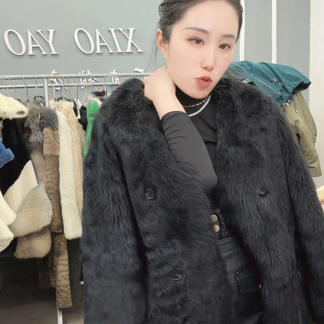 姚小妖家高端皮草
