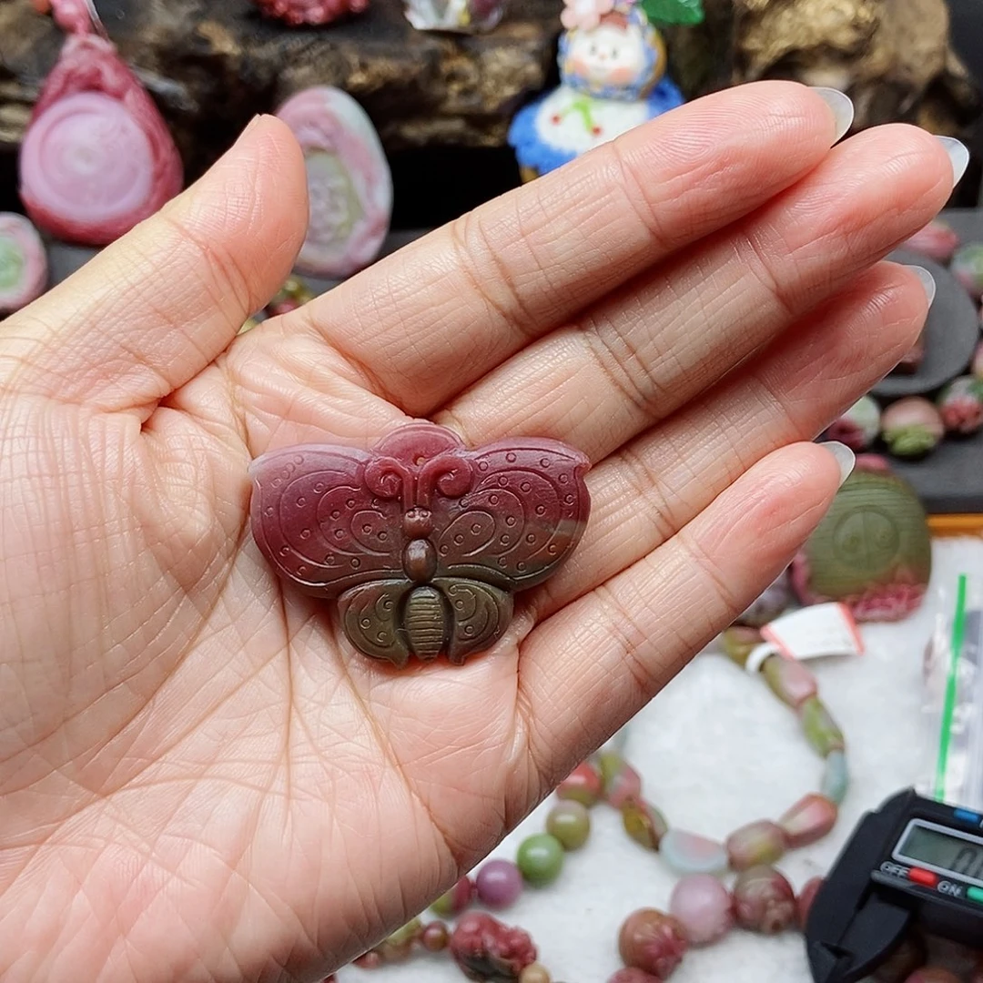 未镶嵌石英质玉（盐源）珠宝半成品